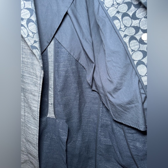 Coach signature Chambray trench coat women’s size Medium - Picture 13 of 16